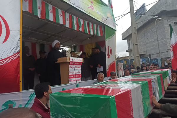 حضور مردم در میدان خط بطلانی بر نقشه‌های دشمن کشید