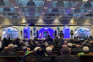 حضور پیرغلامان استان در اجلاس تجلیل از پیرغلامان و خادمان حسینی (ع)